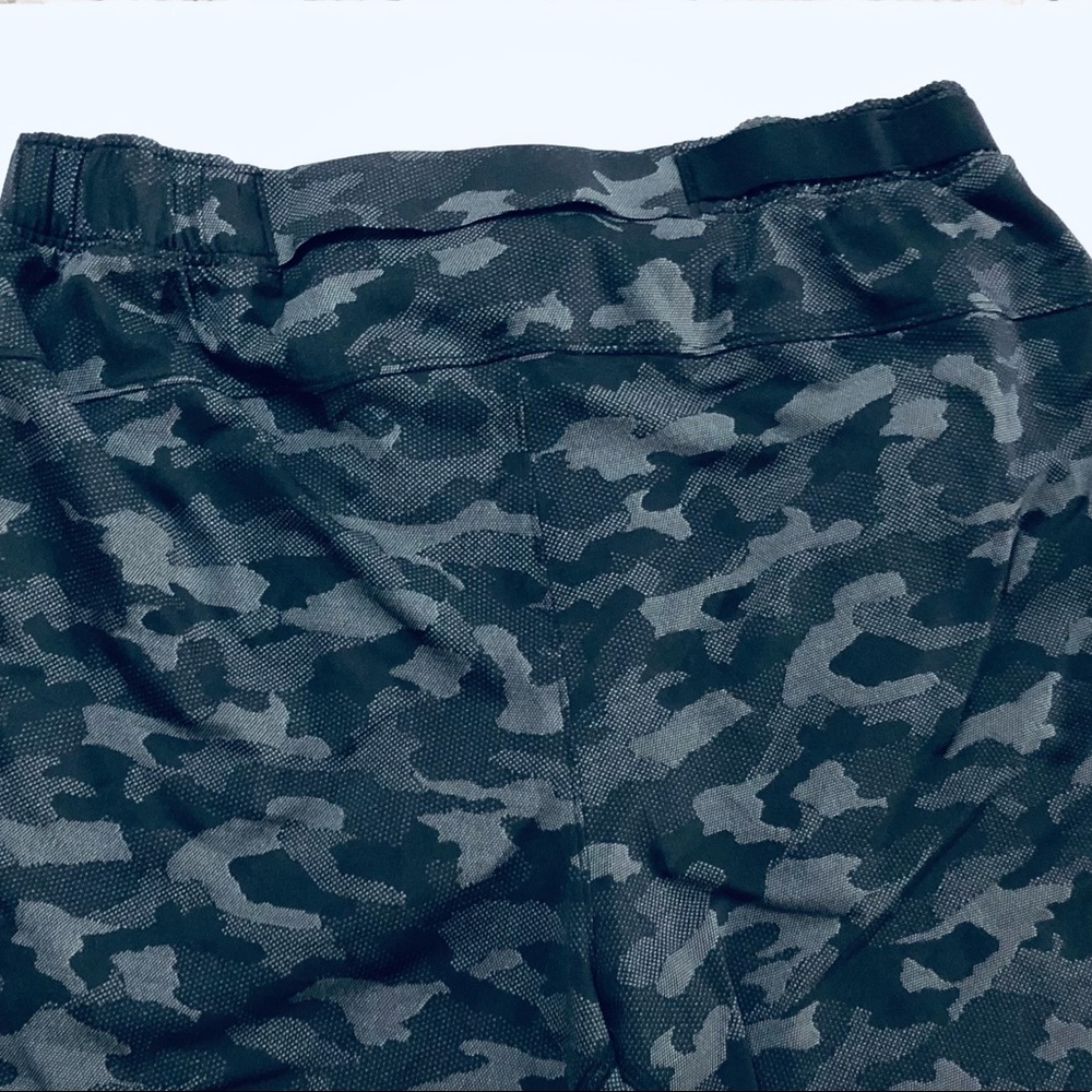 Lululemon Surge Short Liner Variegated Mesh Camo Black 6” Run Men’s Shorts - Picture 9 of 12